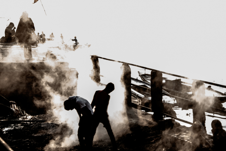 Cremación, Ghat, Varanasi, India 2015
