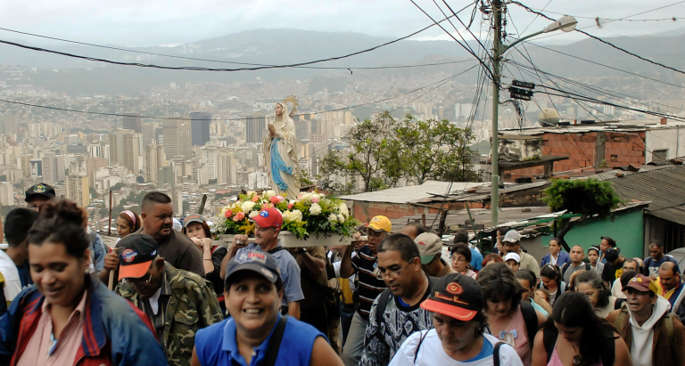 Vista de Caracas, Peregrinación Virgen de Lourdes, el avila, Caracas-La Guaira, 2009